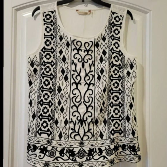 Soft Surroundings Tops - Soft Surroundings white & black embroidered pullover cotton top S